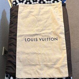 Louis Vuitton Beige Dust Bag with Black Logo